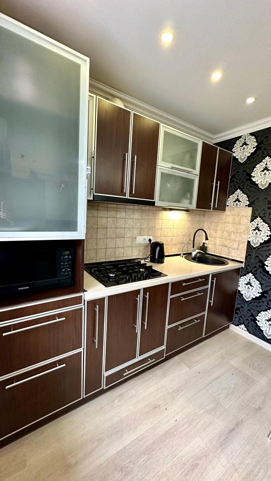2 Room Apartment On Gagarina 102 Dnipro Extérieur photo